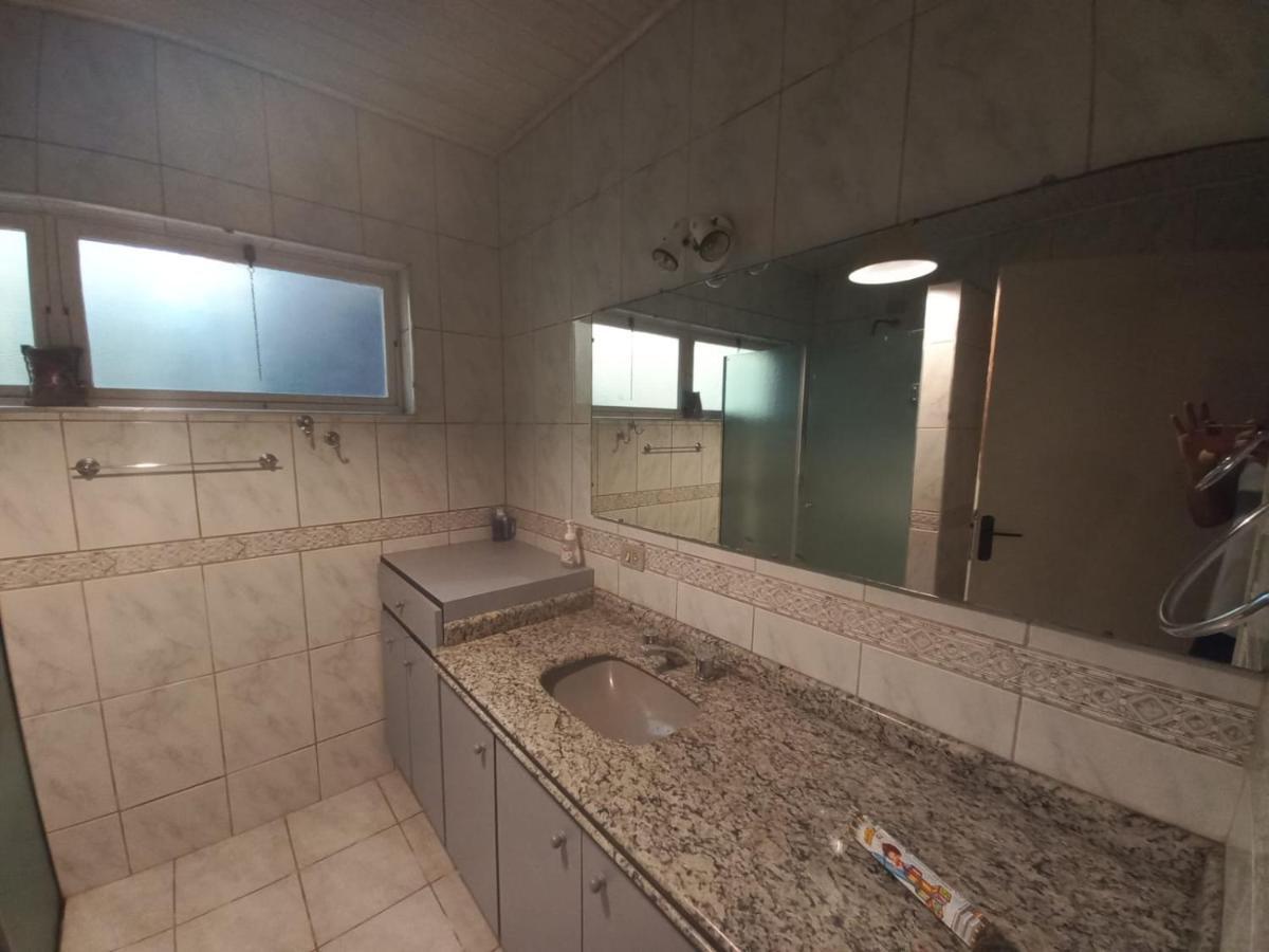 Chacara Em Condominio A Beira Da Represa Para Locacao Familiar Ibiúna Kültér fotó